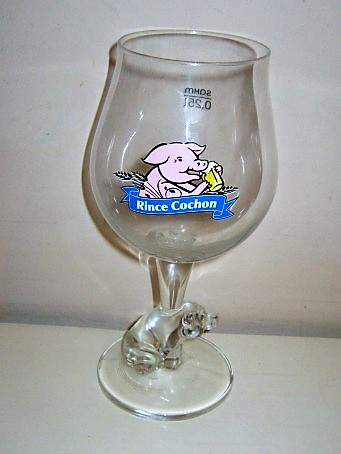 beer glass from the Difcom brewery in France with the inscription 'Rince Cochon'