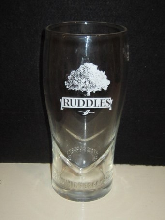beer glass from the Ruddles  brewery in England with the inscription 'Ruddles Brewing Perfection'
