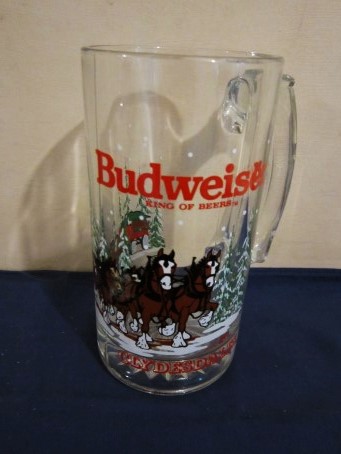 beer glass from the Anheuser Busch brewery in U.S.A. with the inscription 'Budweiser King Of Beers Clydescales'
