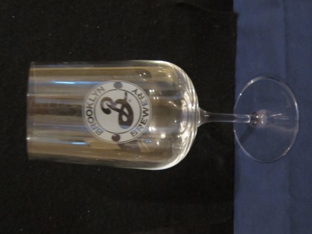 beer glass from the Brooklyn brewery in U.S.A. with the inscription 'Brooklyn Brewery B'