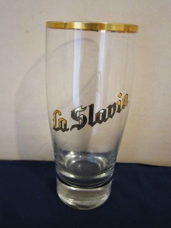 beer glass from the Heineken brewery in France with the inscription 'La Slavia'