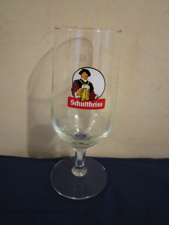 beer glass from the Berliner-Schultheiss brewery in Germany with the inscription 'Schultheiss'