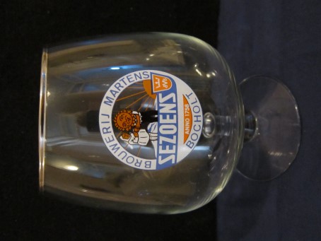 beer glass from the Martens brewery in Belgium with the inscription 'Brouerij Martens Sezoens Anno 1758 Bocholt'