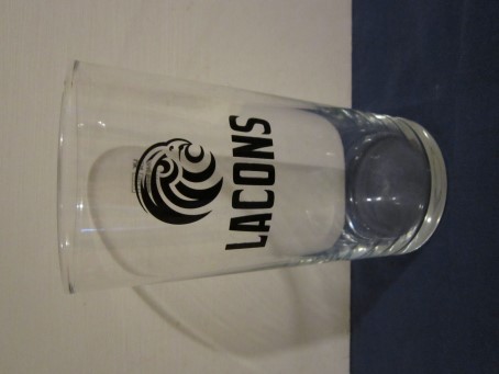 beer glass from the Lacons brewery in England with the inscription 'Lacons '