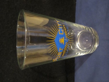 beer glass from the Port City brewery in U.S.A. with the inscription 'Port City Brewing Company, Alexandria Virginia'