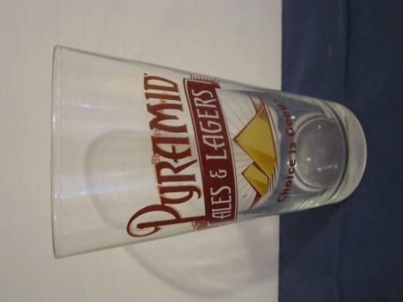beer glass from the Pyramid Ales brewery in U.S.A. with the inscription 'Pyramid Ales & Largers Choice Is Good'