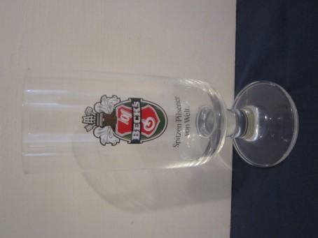 beer glass from the Beck & Co. brewery in Germany with the inscription 'Beck's Spitzen Pilsner Vonwelt'