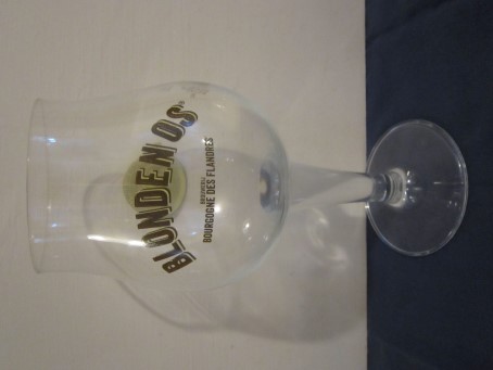 beer glass from the John Martin brewery in Belgium with the inscription 'Blondenos Brouwerij Bourgogne Des Flandres'