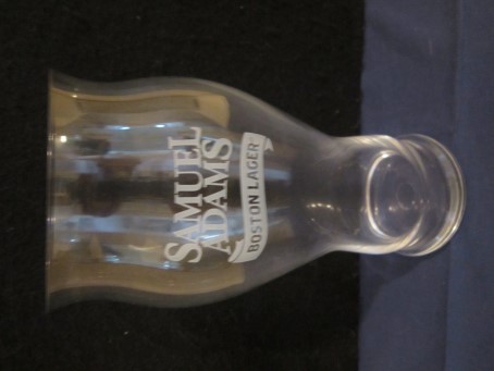 beer glass from the Boston Beer Co brewery in U.S.A. with the inscription 'Samuel Adams Boston Lager'