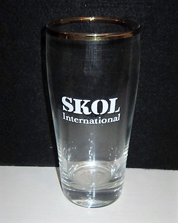 beer glass from the Allied Brewery's brewery in England with the inscription 'Skol International'