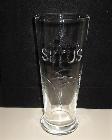 beer glass from the Bulmers brewery in England with the inscription 'Strongbow Sirrus'
