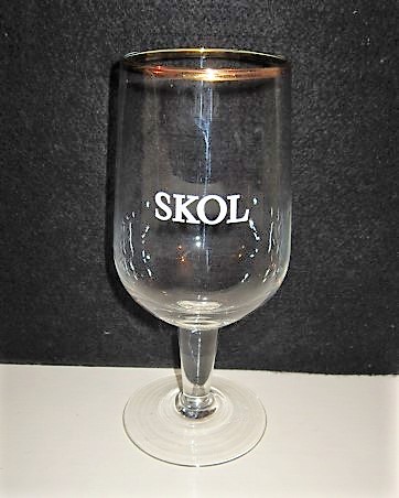 beer glass from the Allied Brewery's brewery in England with the inscription 'Skol'