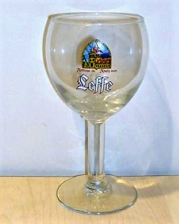 beer glass from the Leffe brewery in Belgium with the inscription 'Abbaye de Abdij van Leffe'