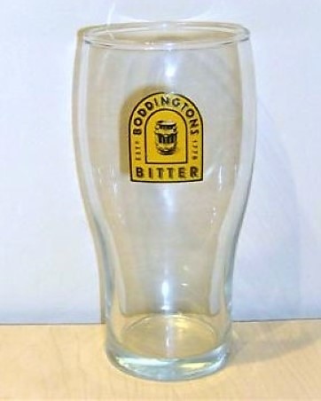 beer glass from the Boddingtons brewery in England with the inscription 'Boddingtons Bitter'