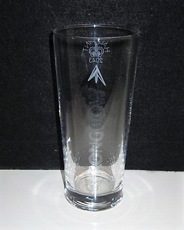 beer glass from the Bulmers brewery in England with the inscription 'Strongbow'