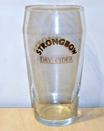 beer glass from the Bulmers brewery in England with the inscription 'Strongbow Dry Cider'